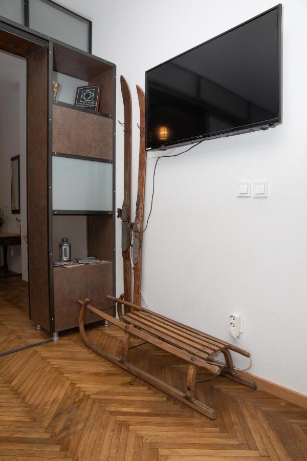 Poarta Schei Apartment Брашов Экстерьер фото