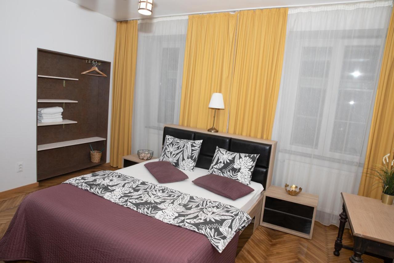 Poarta Schei Apartment Брашов Экстерьер фото